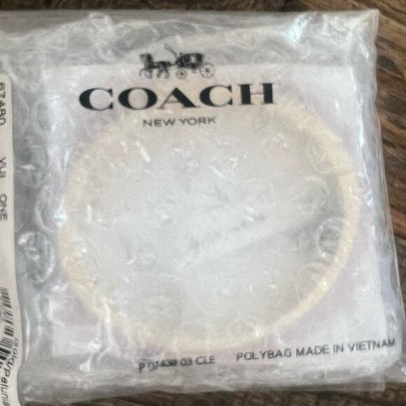 NWT Coach Signature Push Hinged Bangle in Gold/Pink/Petunia - Picture 9 of 9